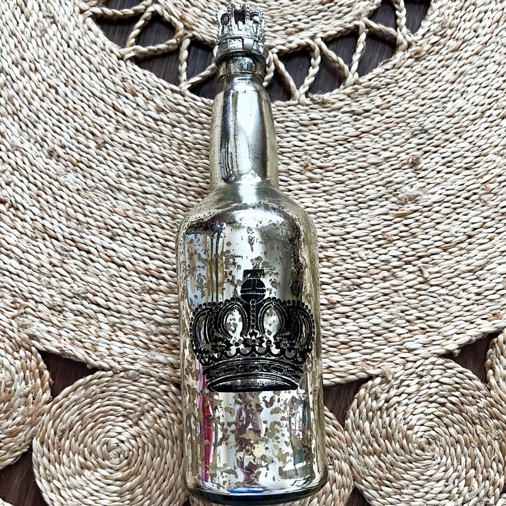 CROWN DECORATIVE BOTTLE